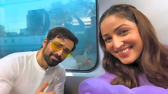 Haq Star Yami Gautam Takes First-Ever Mumbai Darshan By Local Train; Posts Selfie With Emraan Hashmi