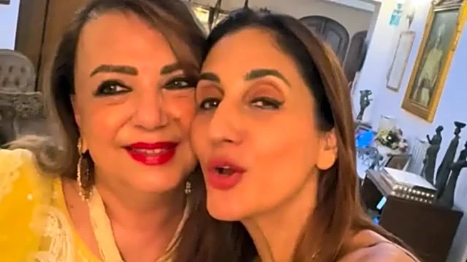 Zarine Khan's Daughter Farah Pens Heartfelt Note Celebrating Her 'Soulmate': Rest In Peace My Darling Mumma