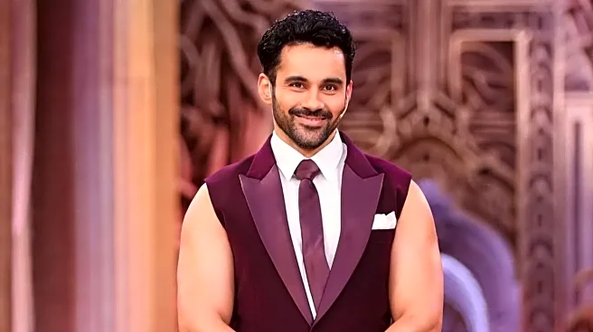 Bigg Boss 19: Did Live Audience Chant Abhishek Bajaj's Name In Front Of Housemates?