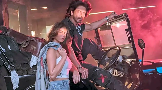 King Shah Rukh Khan, Daughter Suhana Spotted In Swanky Cars On Weekend; Watch Viral Video