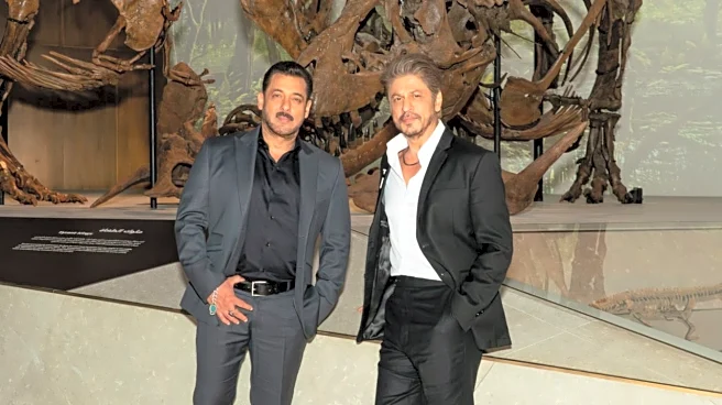 Shah Rukh-Salman Reunion Reminds Fans Of Ultimate ‘Karan Arjun’ Moment - See Pics