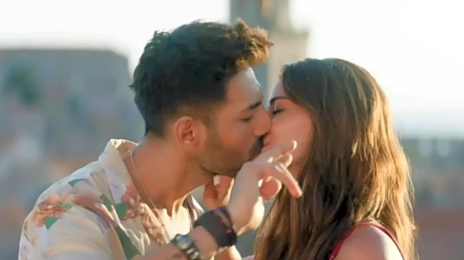 TMMTMTTM Teaser: Kartik, Ananya's '90s Ki Love Story In 2025's Hookup Culture' Is Easy-Breezy And Fun