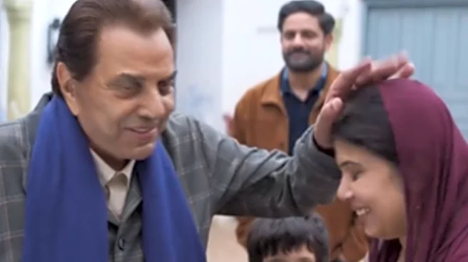 Ikkis: Dharmendra's Last Film To Feature His Poem 'Aj Bhi Ji Karda Hai...'