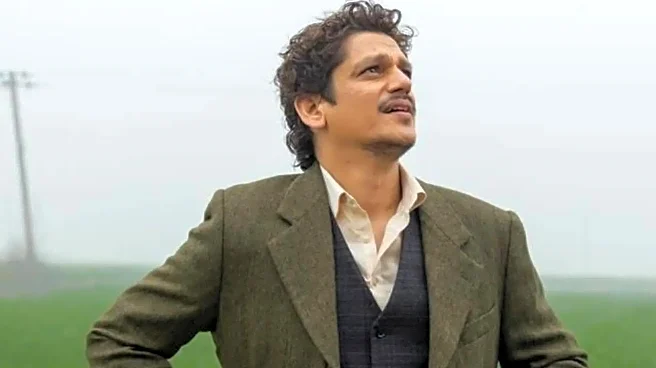 Vijay Varma Receives 'Words Of Encouragement' From Gulzar Saab, Calls It 'Surreal'