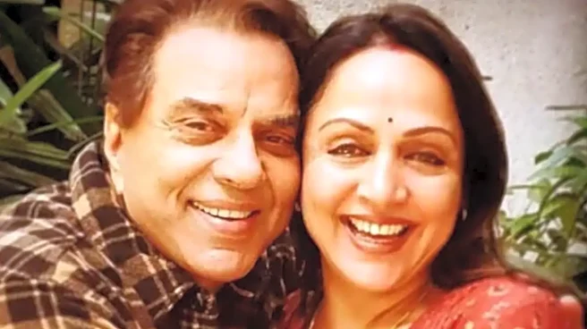 Hema Malini Reveals Dharmendra’s Heartfelt Reply When She Urged Him To Write In His Final Days: Let Me Finish Some...