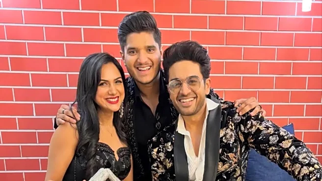 Gaurav Khanna’s FIRST Post After Winning Bigg Boss 19; Poses With Wife Akanksha Chamola And Mridul Tiwari