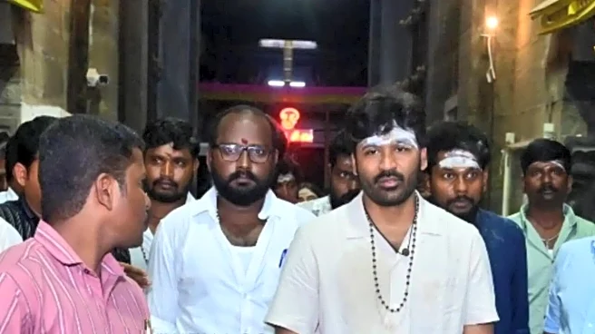 Dhanush Visits Nellaiappar Temple With D54 Director Vignesh Raja
