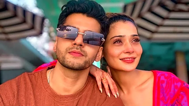 Newlyweds Sara Khan-Krish Pathak Celebrate Honeymoon In Thailand; Couple Drop Dreamy Pics