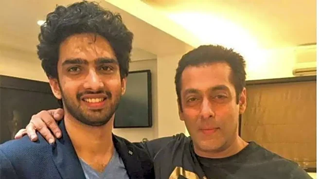 Bigg Boss 19's Amaal Mallik REACTS To 'Salman Khan Biased Towards Him' Claims: There Is  Family Association BUT… | EXCLUSIVE