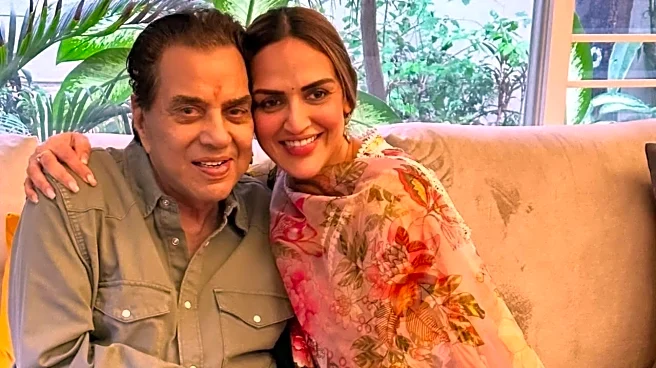 Esha Deol To Take Break From Social Media After Dad Dharmendra's Death? Here's What's Happening