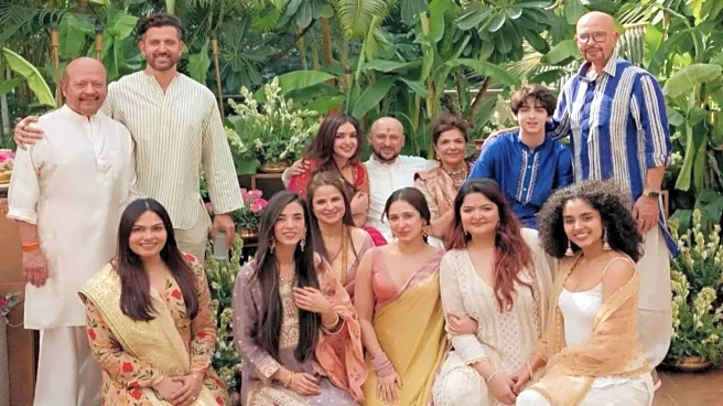 Hrithik Roshan-Saba Azad Pose With Family At Former’s Cousin Eshaan’s Engagement – See Pic