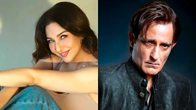 Dhurandhar's Saumya Tandon Reveals Akshaye Khanna 'Keeps To Himself', Spills Beans On Working With Him - EXCLUSIVE
