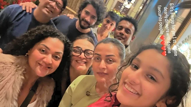 Mahesh Babu, Namrata Shirodkar, Family's New Year's Eve Celebration Was All About Kisses, Cakes And Selfies