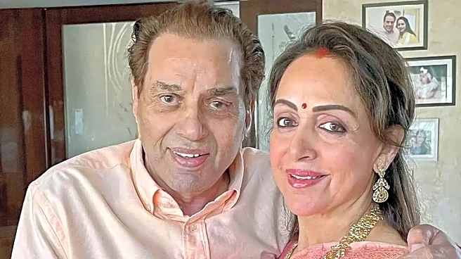 Hema Malini Misses Late Husband Dharmendra 'Every Minute,' Says 'It's Too Much For Me To Take'