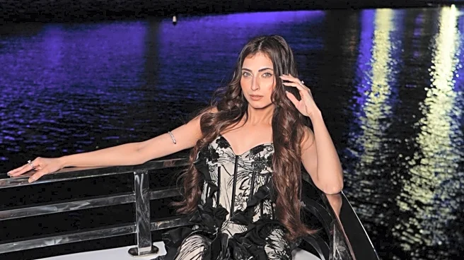 Bigg Boss 19 Finalist Farrhana Bhatt's PR REFUSES To Pay Fan Who Managed Her Social Media? SHOCKING Post Goes Viral