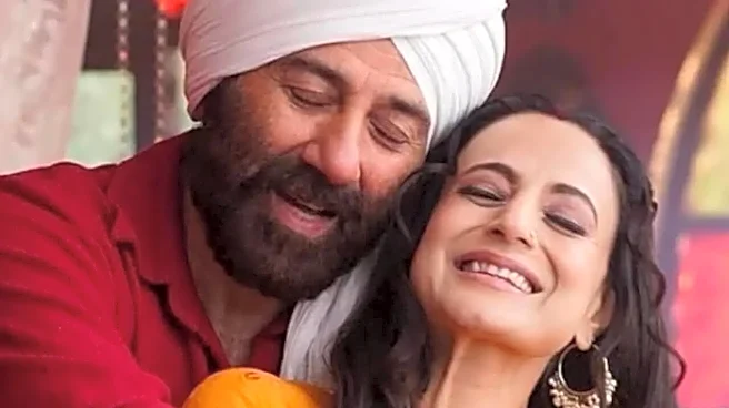 Border 2: Ameesha Patel Turns Cheerleader, Says 'Seeing My Tara On Republic Day'