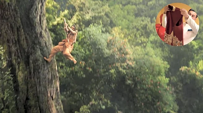 Ramayana Teaser First Reaction OUT! Ranbir Kapoor Fan Reviews Rama Glimpse, Gifts Actor Ayodhya-Inspired Vest