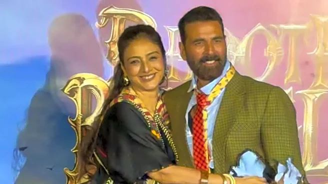 Akshay Kumar-Tabu Leave Fans Surprised After Revealing Early Details From Four-Decade Association