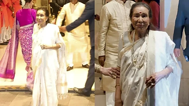Asha Bhosle’s Final Public Appearance: Queen Of Melody Lit Up Star-Studded Wedding Last Month