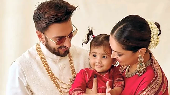 Ranveer Singh Takes 'Dua Baby' To Watch Her First Ever Live Musical, Fans Call Him Cute Girl Dad