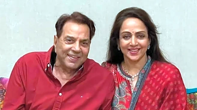 Hema Malini Gets Emotional Remembering Late Husband Dharmendra: Don't Know How I Will Cope Up...