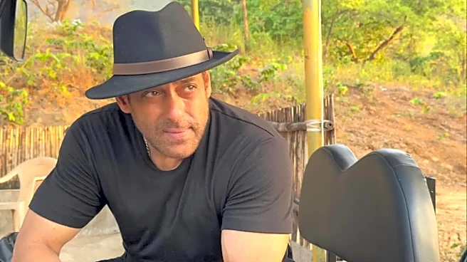 Salman Khan Advises All 'Topi Kisi Ko Pehnao Nahi', Looks Handsome In New Photos