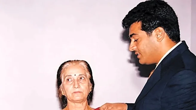 Ajith Kumar Lays Mother Mohini Mani To Rest, Wife Shalini Stands By His Side