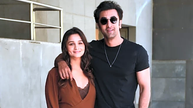 Ranbir Kapoor Turns Alia Bhatt's Cheerleader With 'My Wife's An Alpha' T-Shirt; Internet In Meltdown