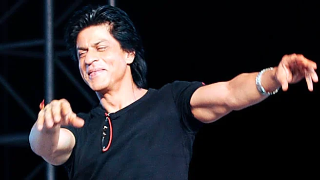 Shah Rukh Khan Celebrates 34 Years In Bollywood With Swag, Dances To Chammak Challo - WATCH