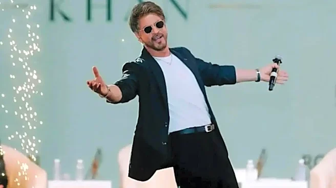Shah Rukh Khan To Female Fan Who 'Loves Him More Than Her Husband': Yeh Sab Akele Mein...