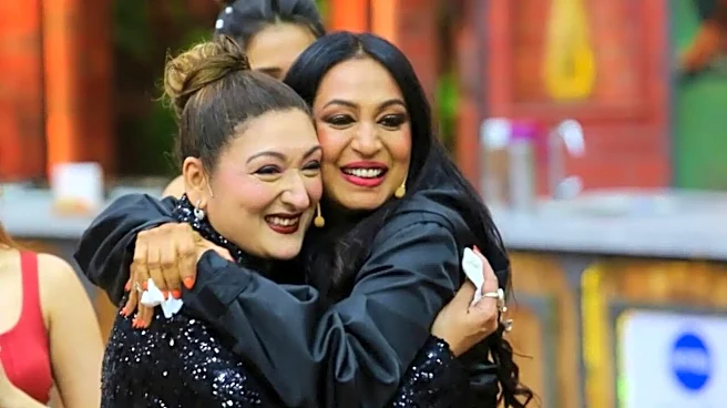 Kashmera Shah Asks Mami Sunita Ahuja To ‘Be Strong’ After She Wants To Quit Lock Upp 2