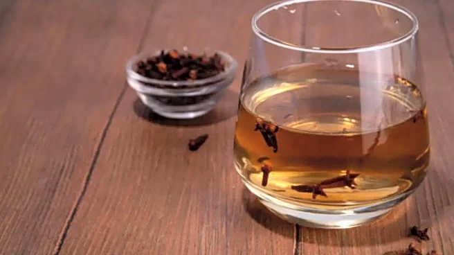 Can’t Breathe Due to Pollution? Try Clove Tea for Better Lung and Respiratory Health