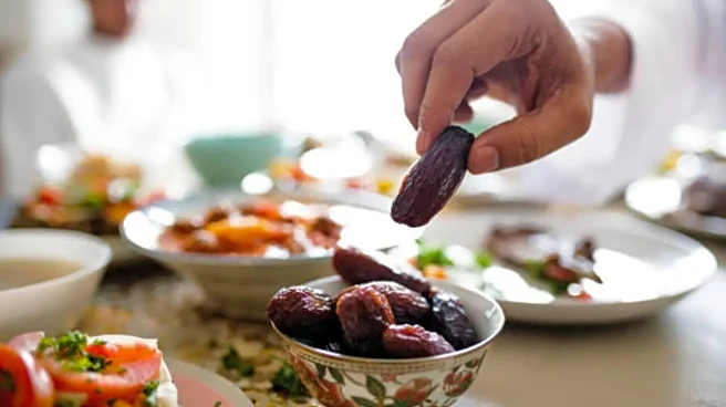 Best Time to Eat Dates: When to Have Khajoor for Energy, Digestion and Gut Health