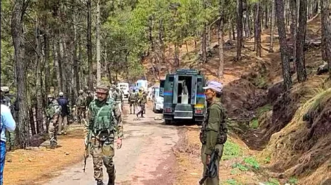 Encounter Underway in Jammu and Kashmir's Kishtwar, 2-3 Terrorists Believed To Be Trapped