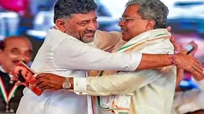 Siddaramaiah to Host DK Shivakumar for Breakfast After Call from High Command - What’s the Latest in Karnataka Power Tussle?