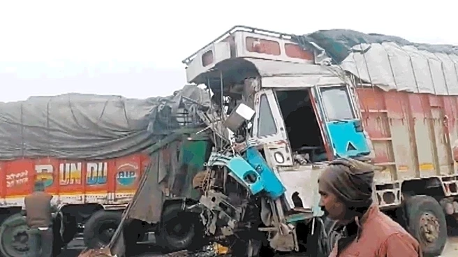 Two Dead, 16 Injured in Multi-Vehicle Crash on Lucknow-Varanasi Highway in UP's Amethi - Horrific Visuals