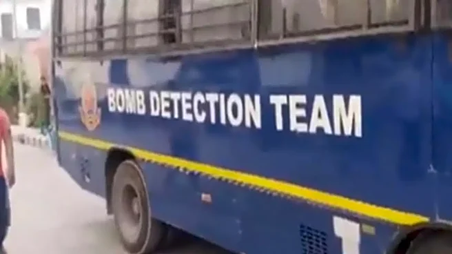 Bomb Threat Triggers Panic at Mau Railway Station in Uttar Pradesh, Kashi Express Evacuated - What We Know