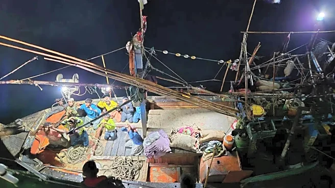 Pakistani Fishing Boat Caught in Indian Waters While Trying to ‘Flee’, 9 Crew Members Detained - Video