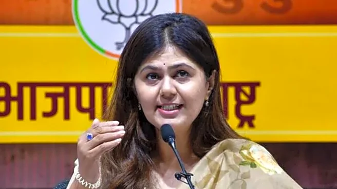 Maharashtra Minister's Helicopter Hit With Technical Snag in Chhatrapati Sambhajinagar, Pankaja Munde Safe