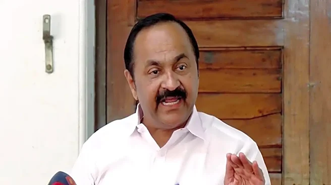 Kerala CM-Designate Satheesan Meets Guv Day Before Swearing-In, Hands Over Cabinet List