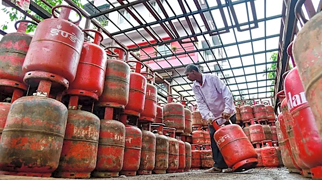 Subsidised LPG Cylinders Under Ujjwala Beneficiaries Reduced to Less Than Half, Now Stands At 4