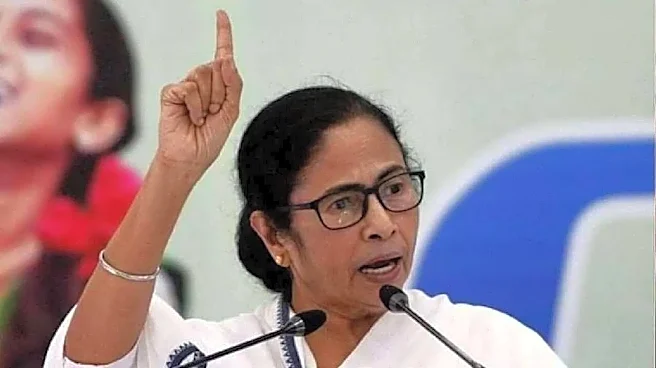 Times Now Accesses TMC 'Rebels' Letter to Lok Sabha Speaker; Saayoni Ghosh, Satabdi, Yusuf Pathan Among Signatories