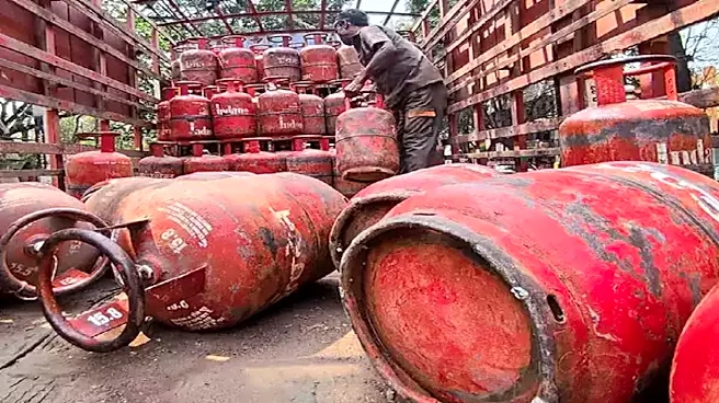 Govt Lifts Restrictions on Non-Domestic LPG Cylinders in Big Relief for Commercial Consumers
