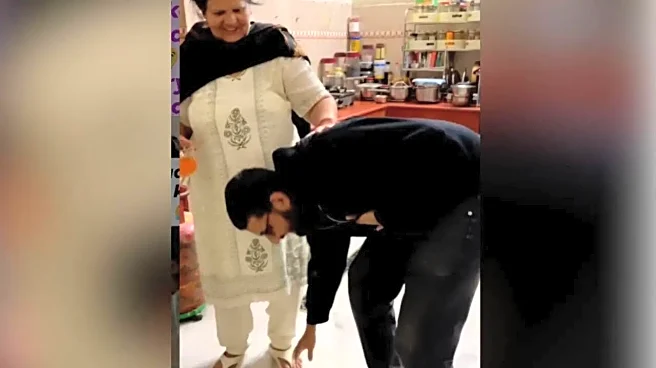 'God Gave Me Her Words': Son’s Loving Message For His Mom Who Can't Hear & Speak Moves Internet | WATCH