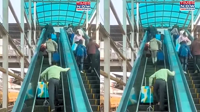 Specially-Abled Man Struggles With Malfunctioned Escalator In Varanasi; Passerby Records Instead Of Helping | VIRAL