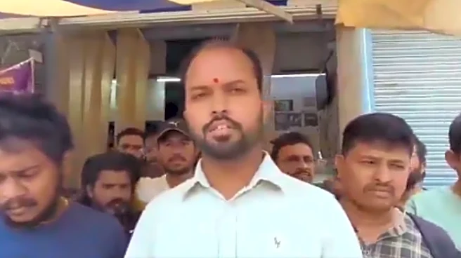 Hyderabad Man Orders Oil Using Zepto, Receives Water Inside Sealed Bottle