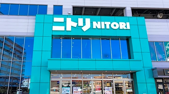 「布団も一気に干せる」ニトリの“大型室内物干し”に使いやすいの声続出。伸縮式でたっぷり収納も