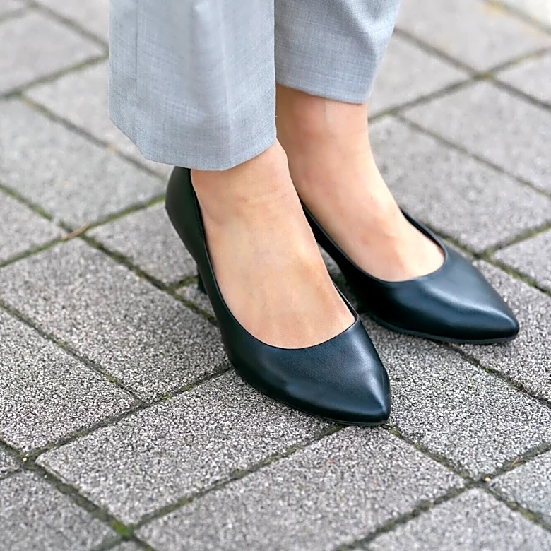 「100株あれば毎年靴が新調できる。配当も年5000円超」46歳女性が5年愛用する株主優待