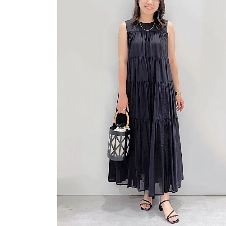 おなかまわりも自然に隠せる！ 大人かわいい「Aラインワンピ」でかなう40代のすっきり夏スタイル