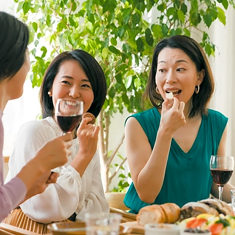 「女子会5人分まとめて20％引きに！」48歳女性が3年愛用する株主優待